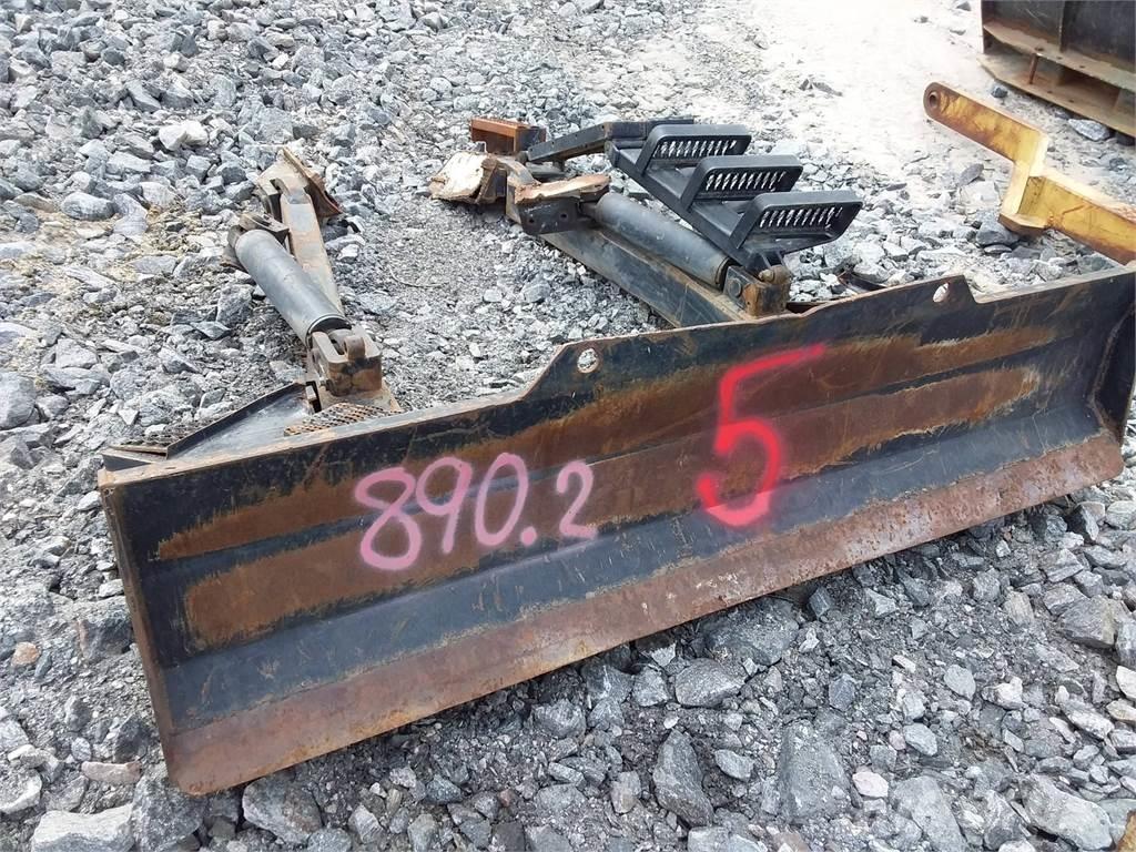 Valmet 890 Další komponenty