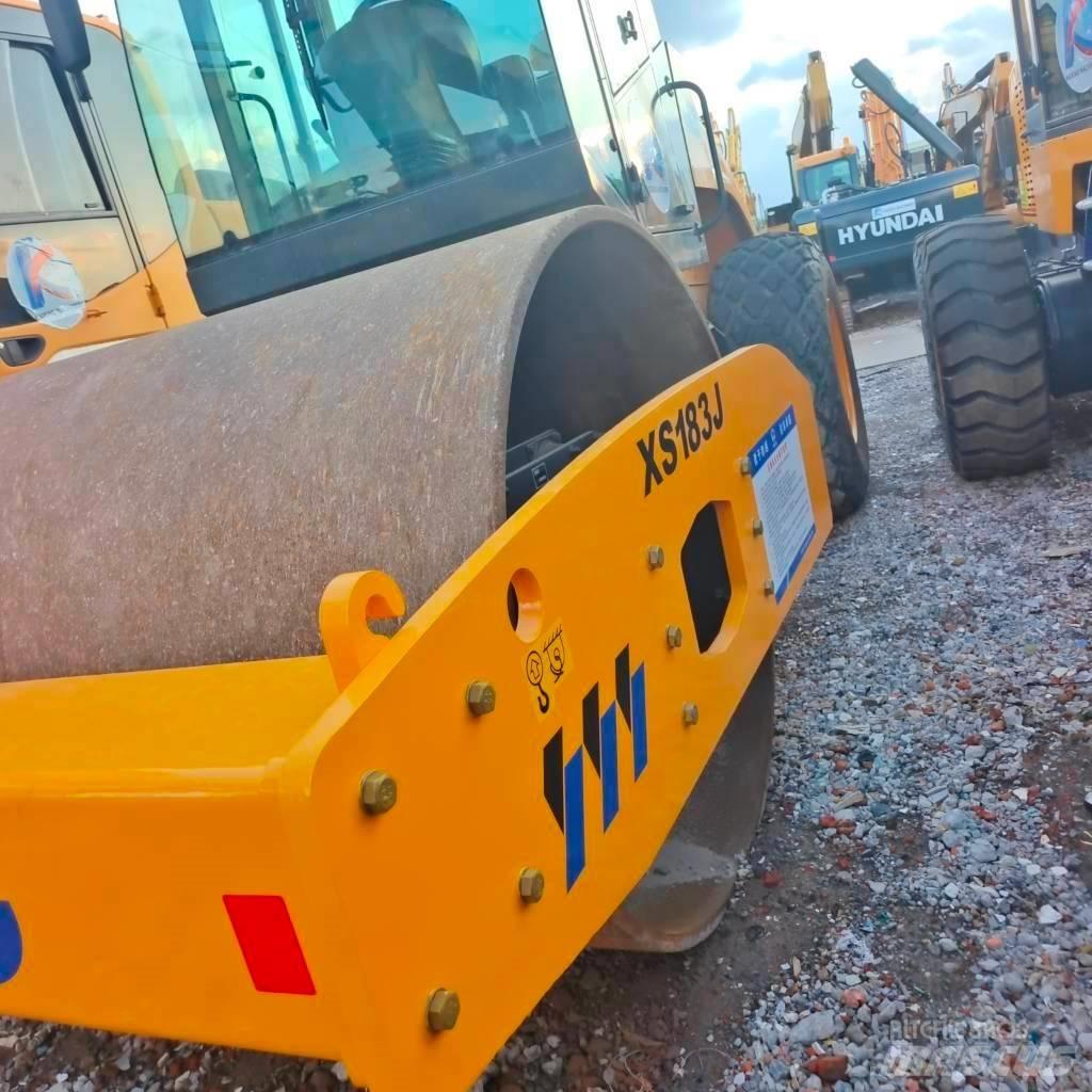 XCMG XS 183 J Tahačové válce