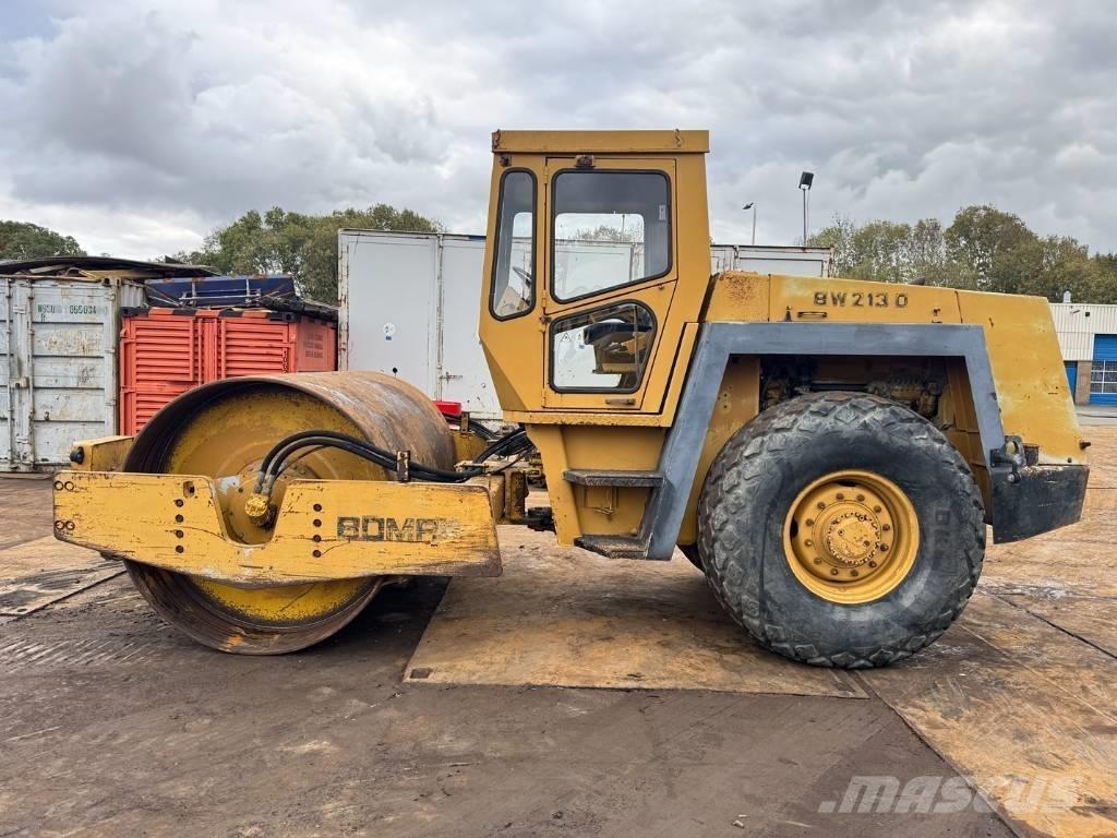 Bomag BW 213 D Tahačové válce