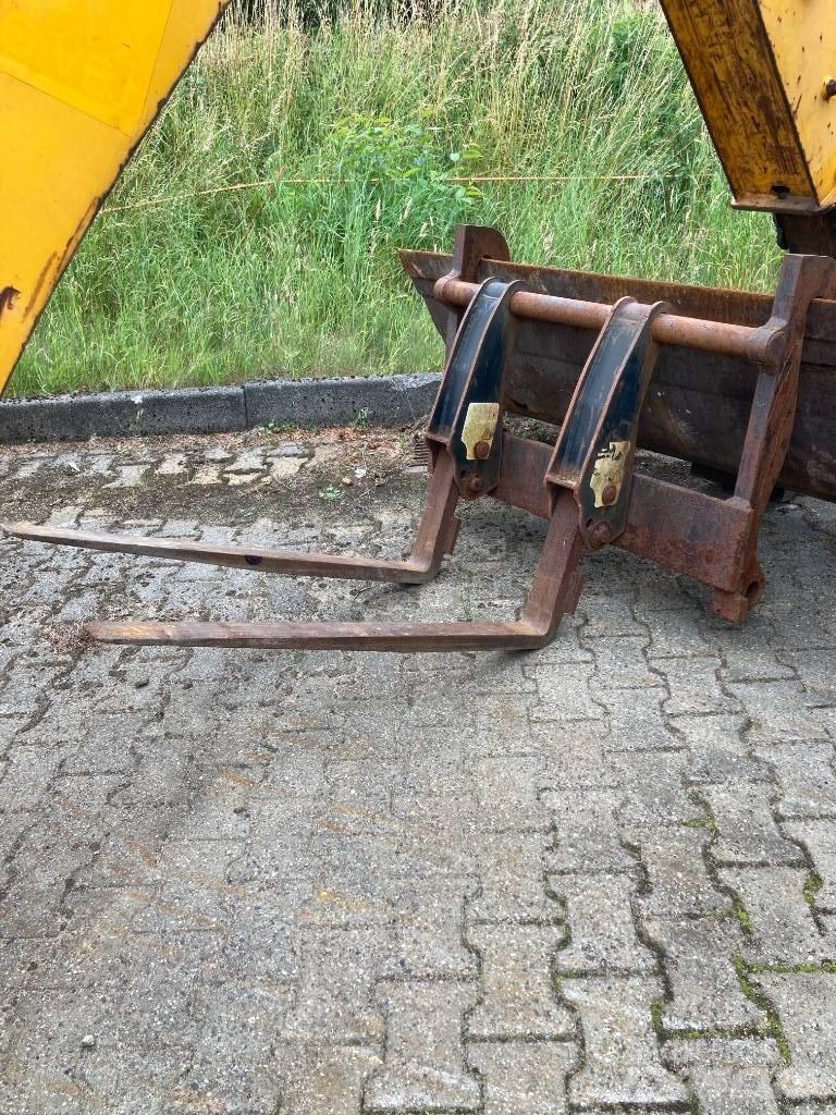 JCB 3 CX Rýpadlo-nakladače