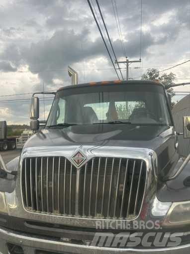 International 4400 Tahače