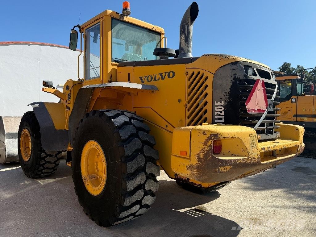 Volvo L 120 E Kolové nakladače