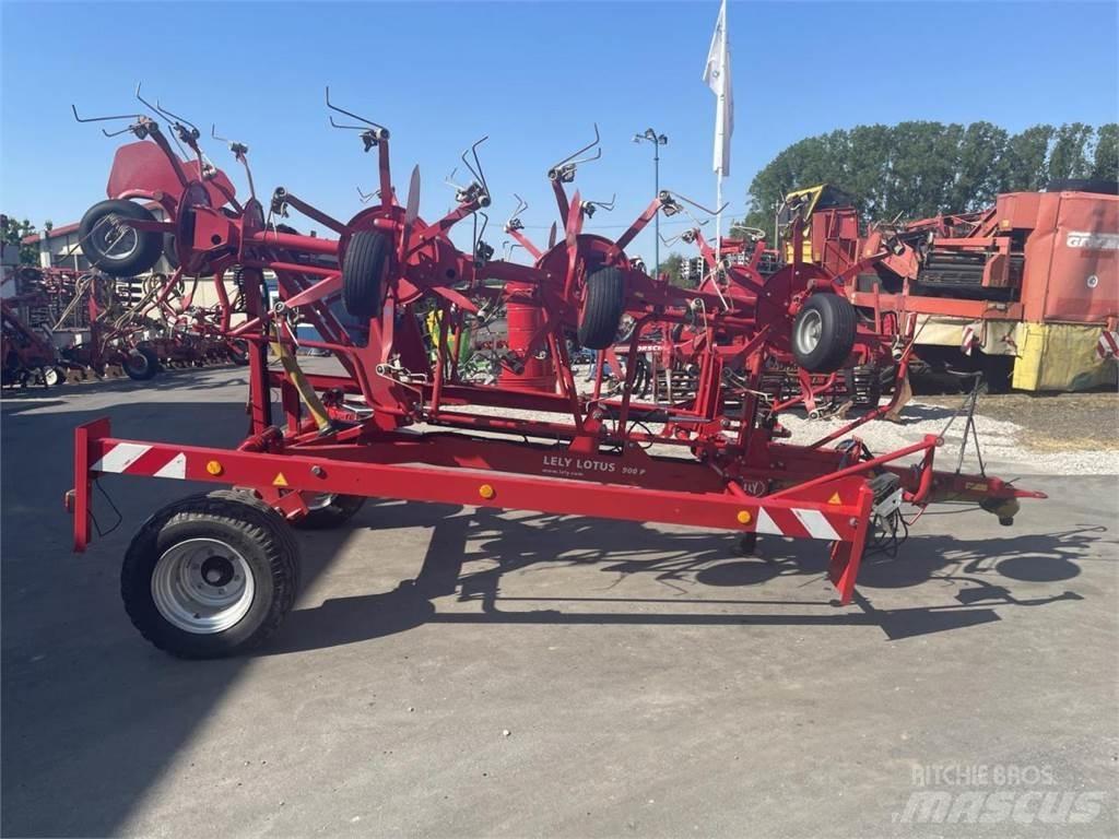 Lely Lotus 900P Obraceče a shrabovače sena