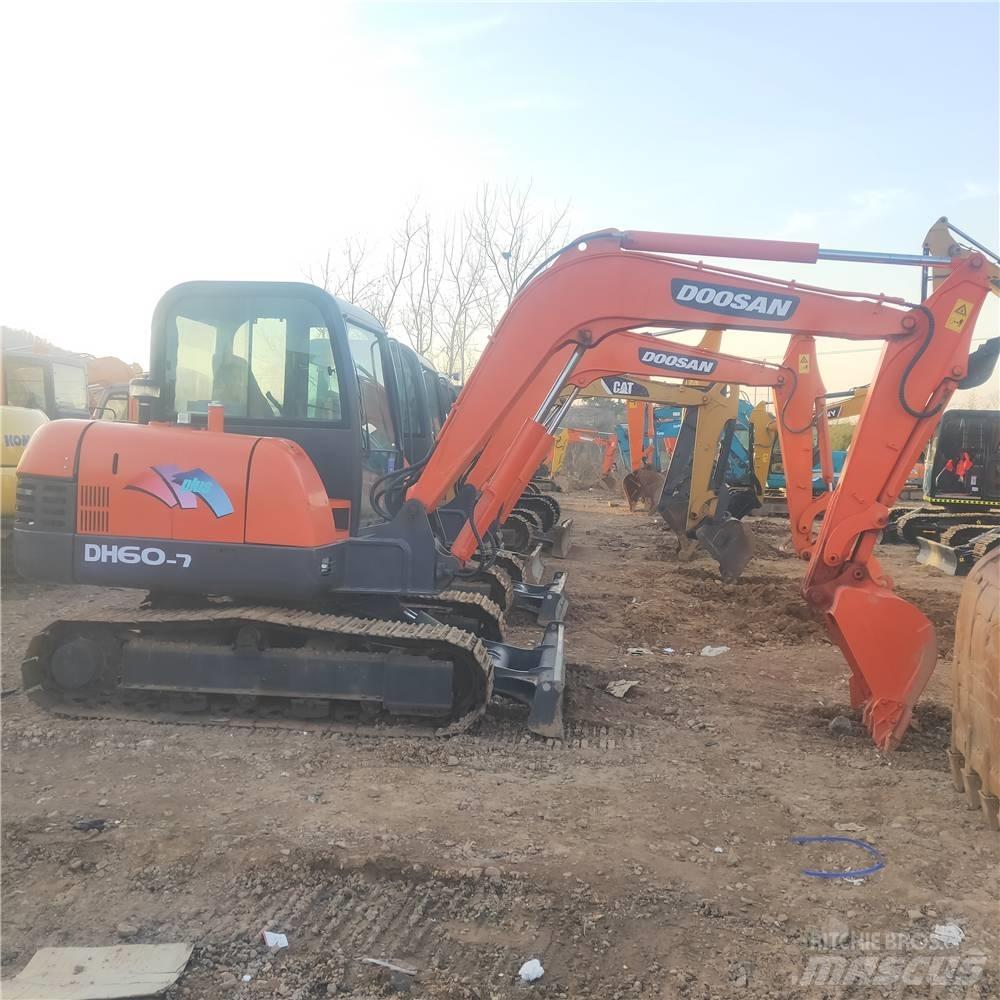 Doosan DH60-7 Pásová rýpadla