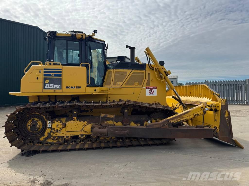 Komatsu D85PX-18 Pásové dozery