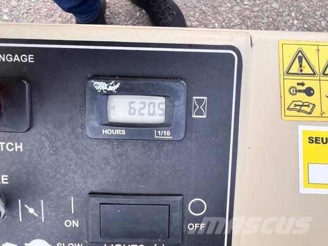 Grasshopper 124V/48R Sekačky s nulovým poloměrem otáčení