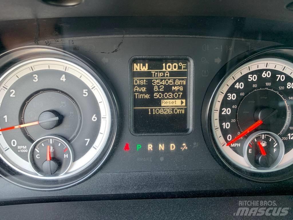 RAM 3500 TRADESMAN Valníky/Sklápěcí bočnice