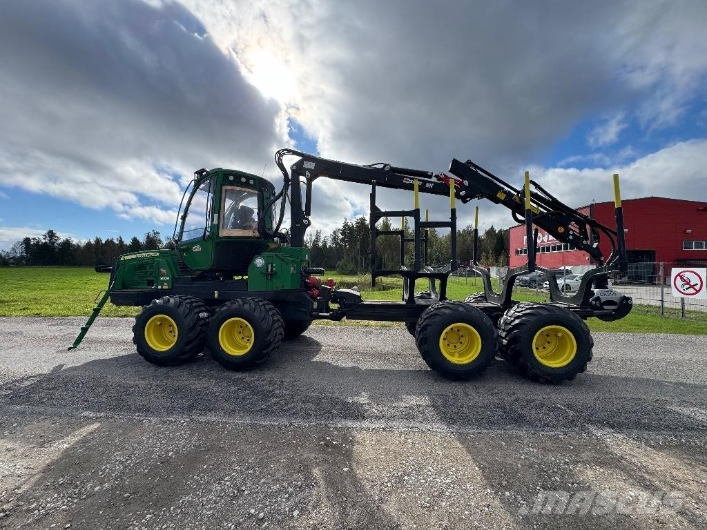 John Deere 810 E Vyvážecí traktory