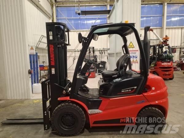 Manitou MI25D Terénní vysokozdvižné vozíky