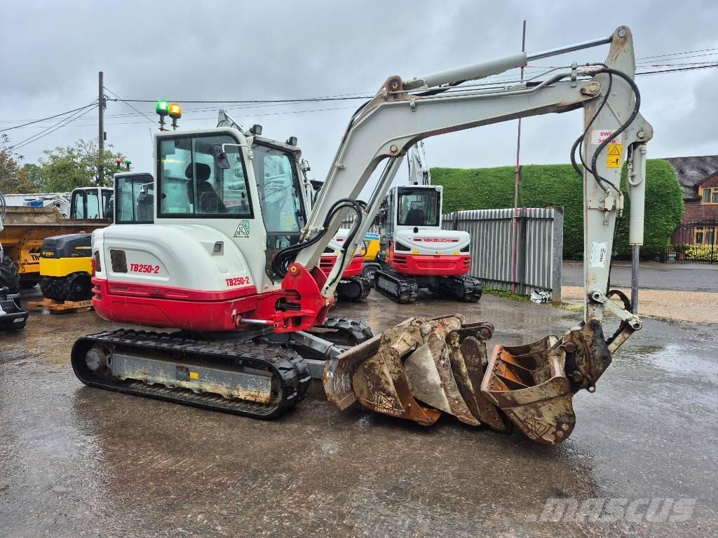 Takeuchi TB 250 Mini rýpadla < 7t