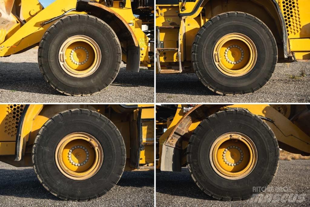 CAT 950M Kolové nakladače