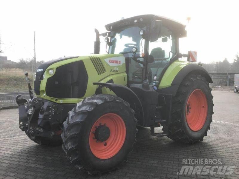 CLAAS AXION 810 Traktory
