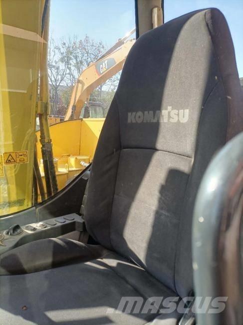 Komatsu PC 70 Pásová rýpadla