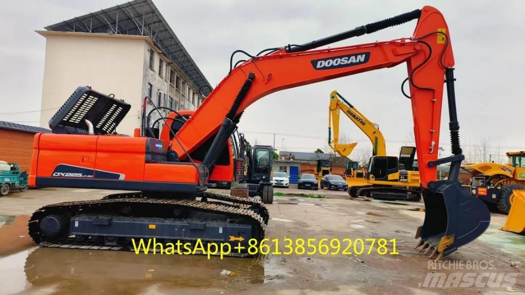 Doosan DX 225 Pásová rýpadla