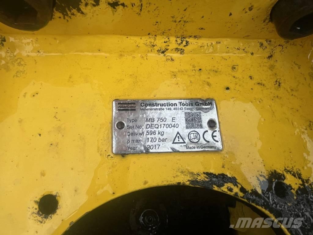Atlas Copco MB 750 Bourací kladiva / Sbíječky
