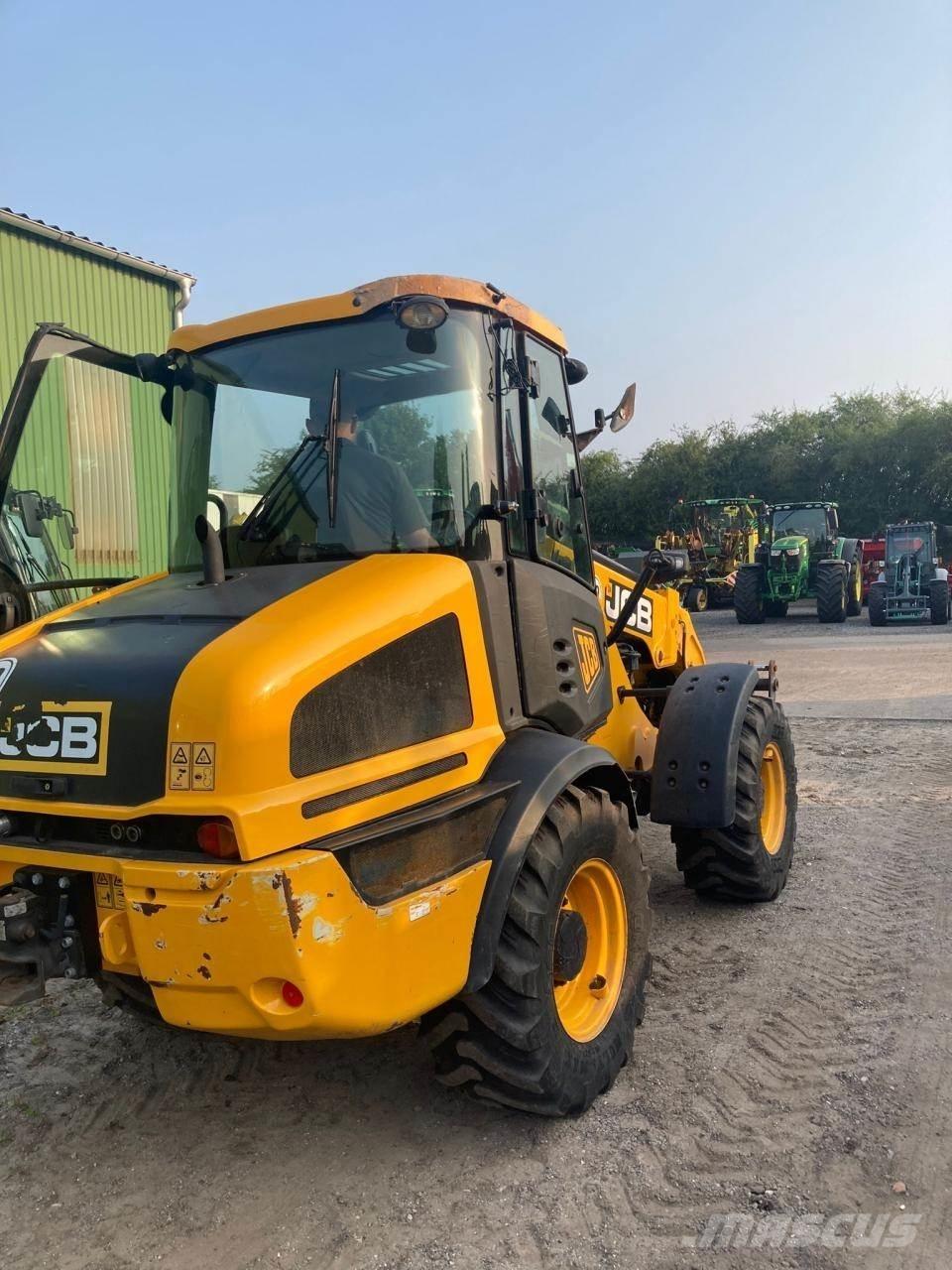 JCB TM 220 Teleskopické nakladače pro zemědělství