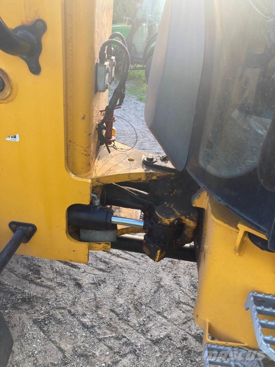 JCB TM 220 Teleskopické nakladače pro zemědělství
