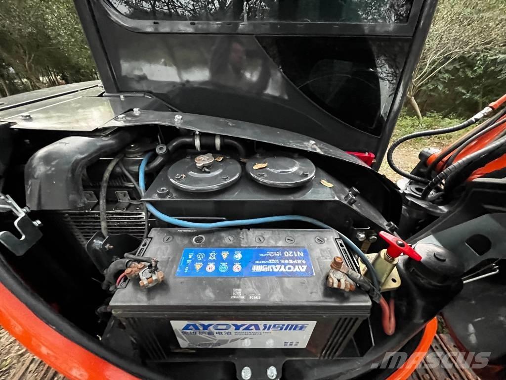 Hitachi ZX 50 U Mini rýpadla < 7t