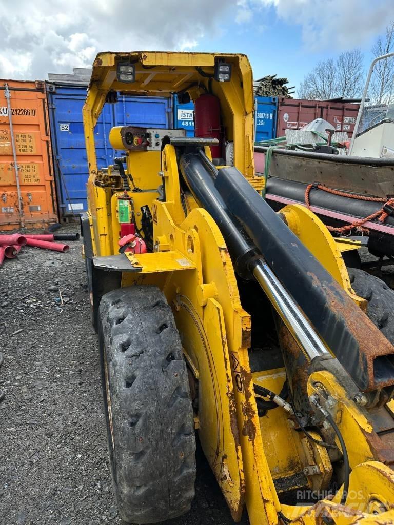  Aramine L150D Podzemní nakladače
