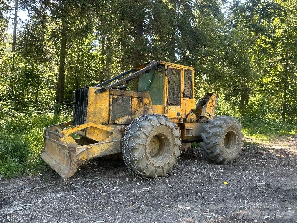 John Deere 540 E Skiddery