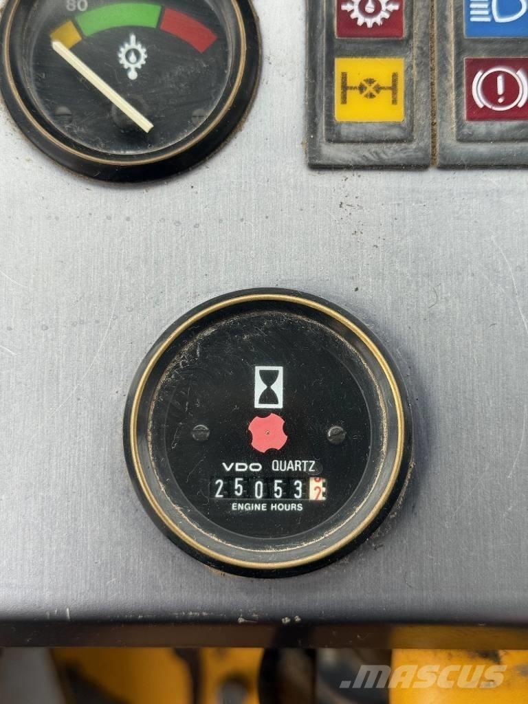 Volvo BM L 160 Kolové nakladače