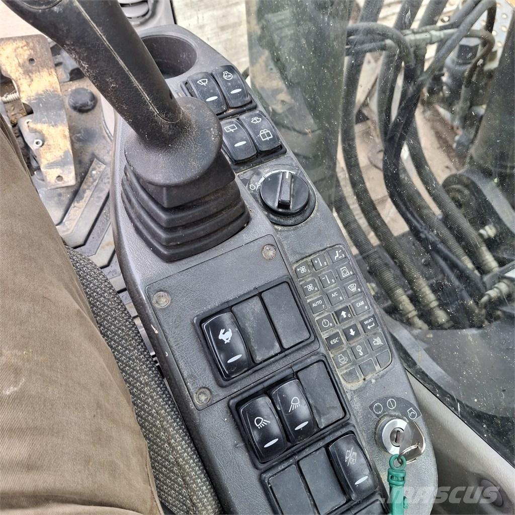 Volvo EC 210 C L Pásová rýpadla