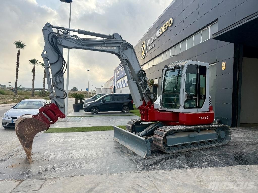 Takeuchi TB 180 FR Midi rýpadla 7t - 12t