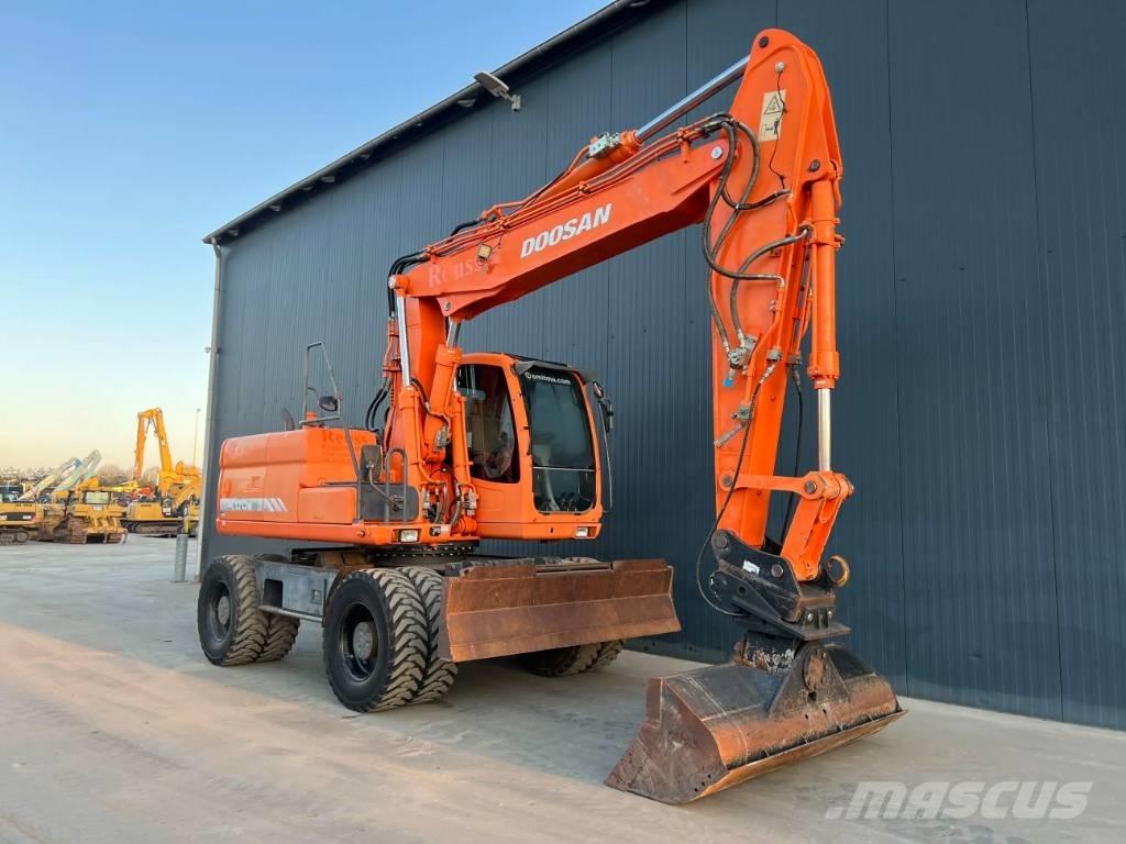 Doosan DX170W Kolová rýpadla