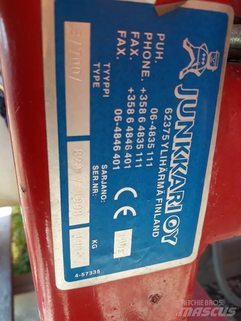 Junkkari 8/700 Nesené postřikovače