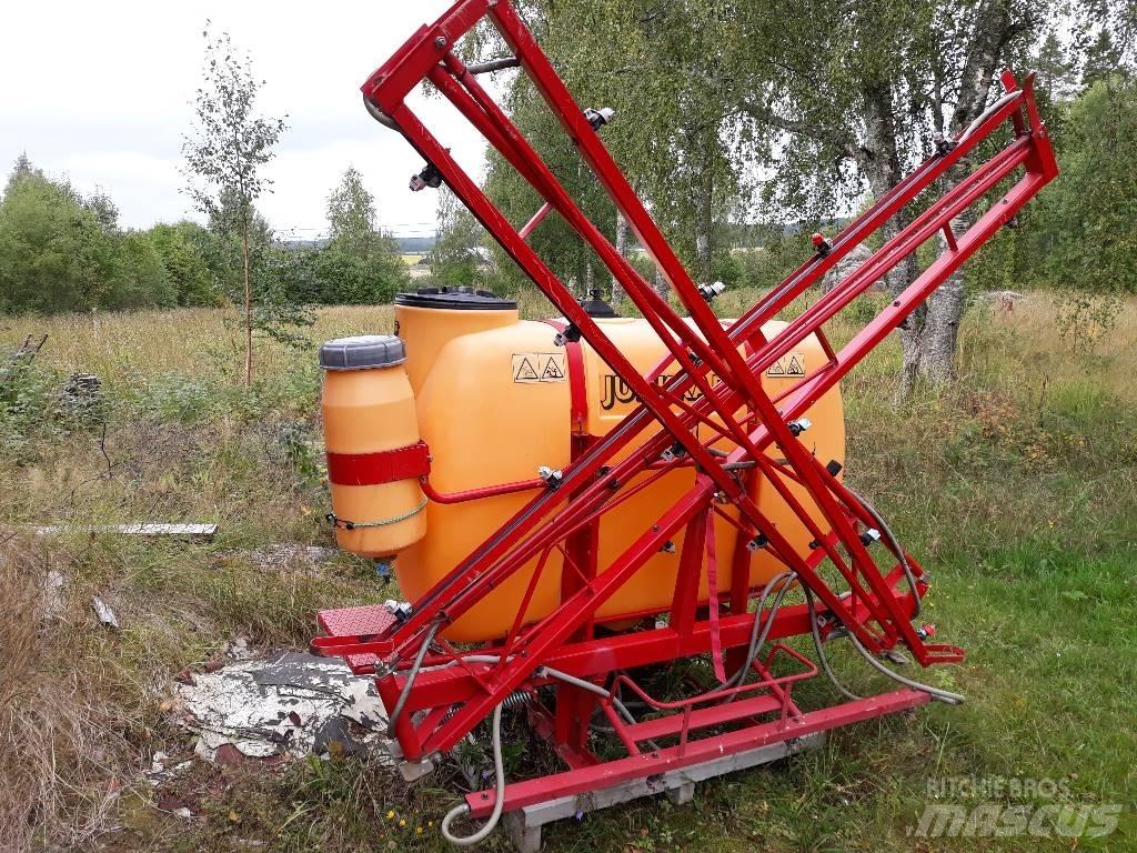 Junkkari 8/700 Nesené postřikovače