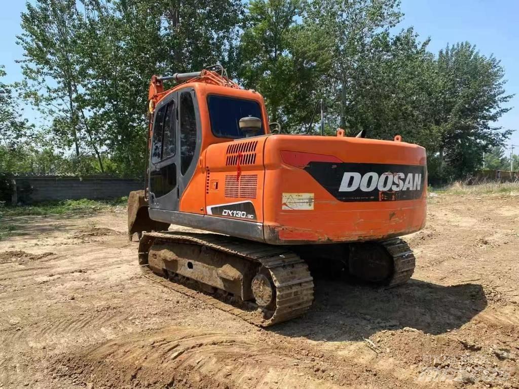 Doosan DX 130-9C Pásová rýpadla