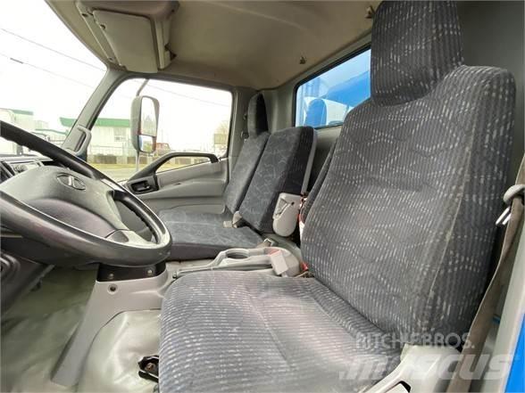 Hino 195 Vozy pro přepravu nápojů