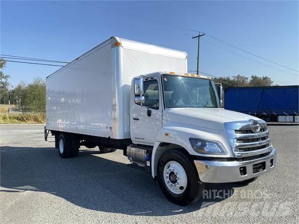Hino 338 Skříňová nástavba