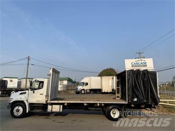 Hino 338 Zaplachtované vozy