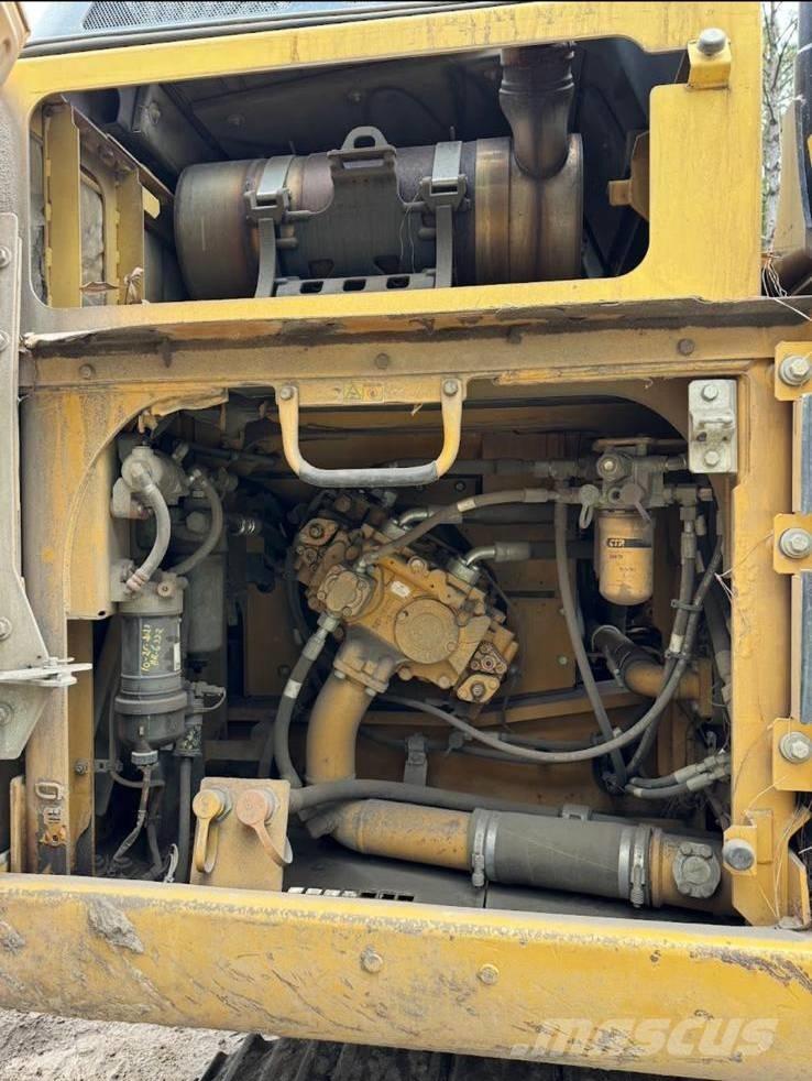 CAT 329 EL Pásová rýpadla