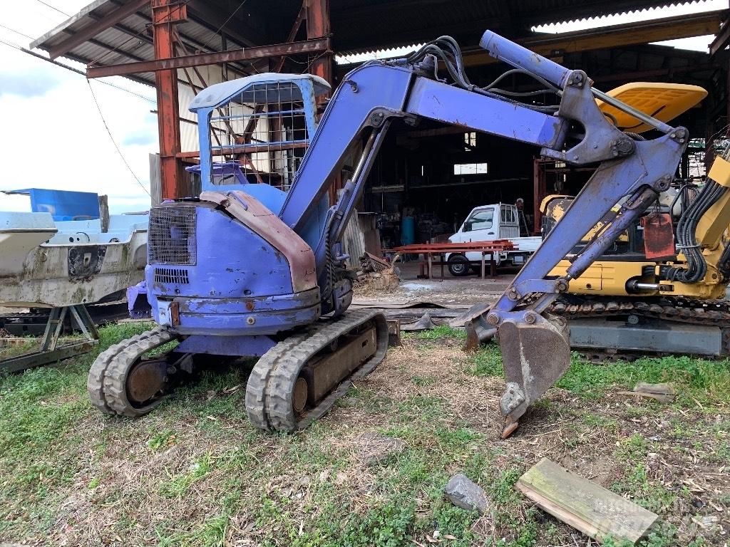 Komatsu PC28UU-2 Mini rýpadla < 7t
