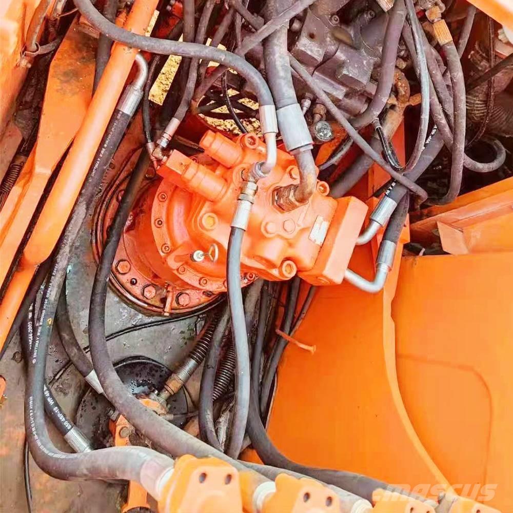 Doosan 225 Pásová rýpadla