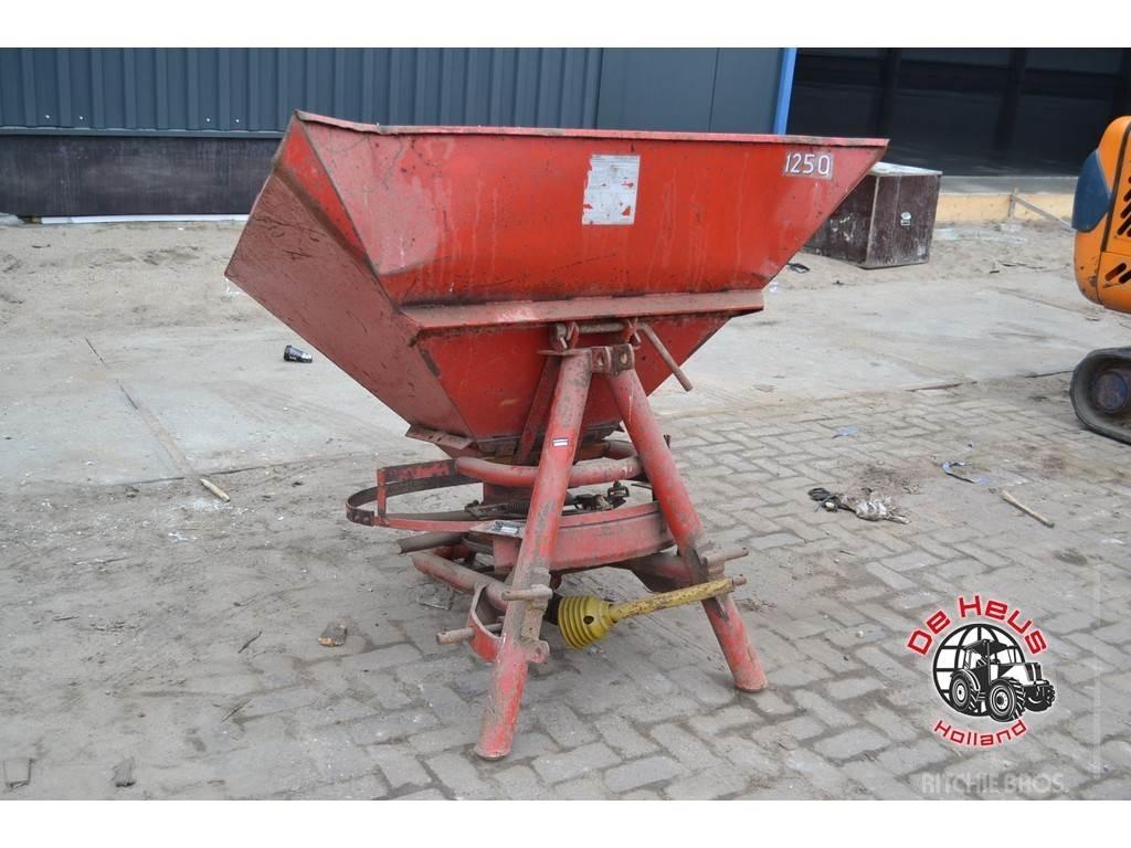 Lely 1250 Rozmetadlo minerálních hnojiv