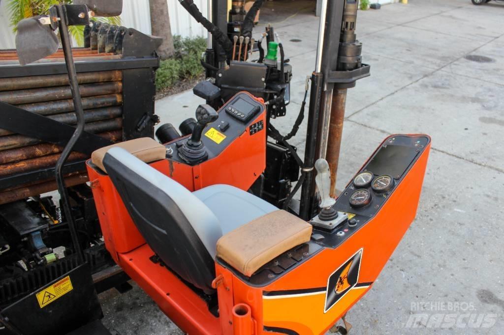 Ditch Witch JT25 Horizontální vrtací zařízení