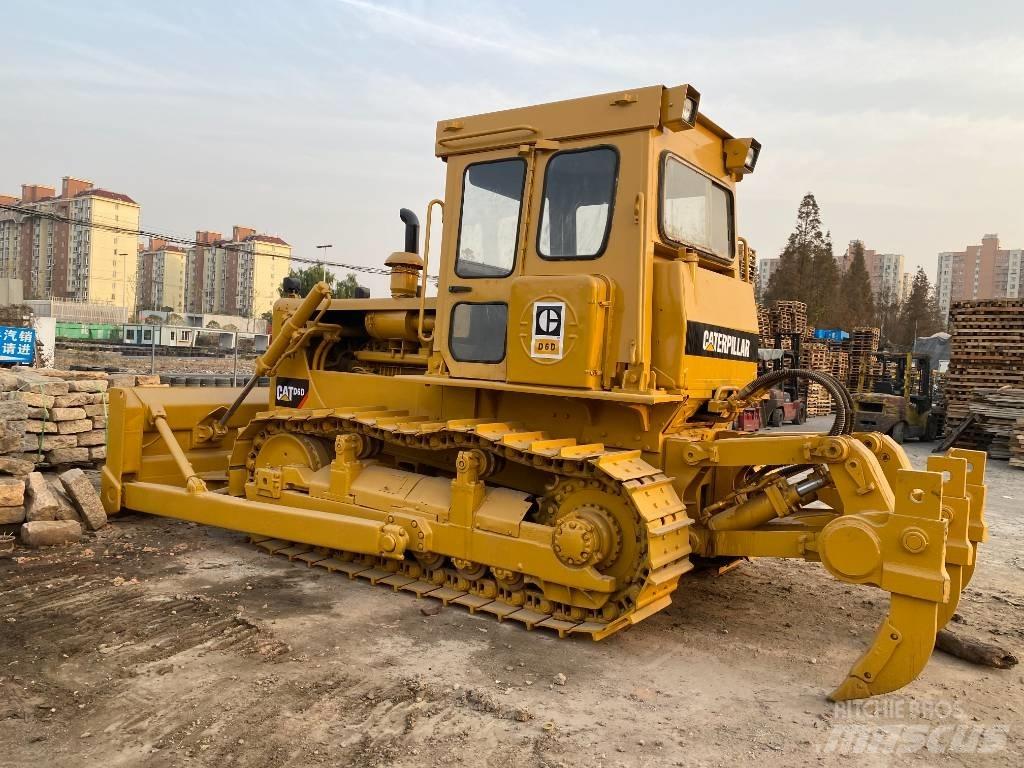 CAT D 6 D Pásové dozery