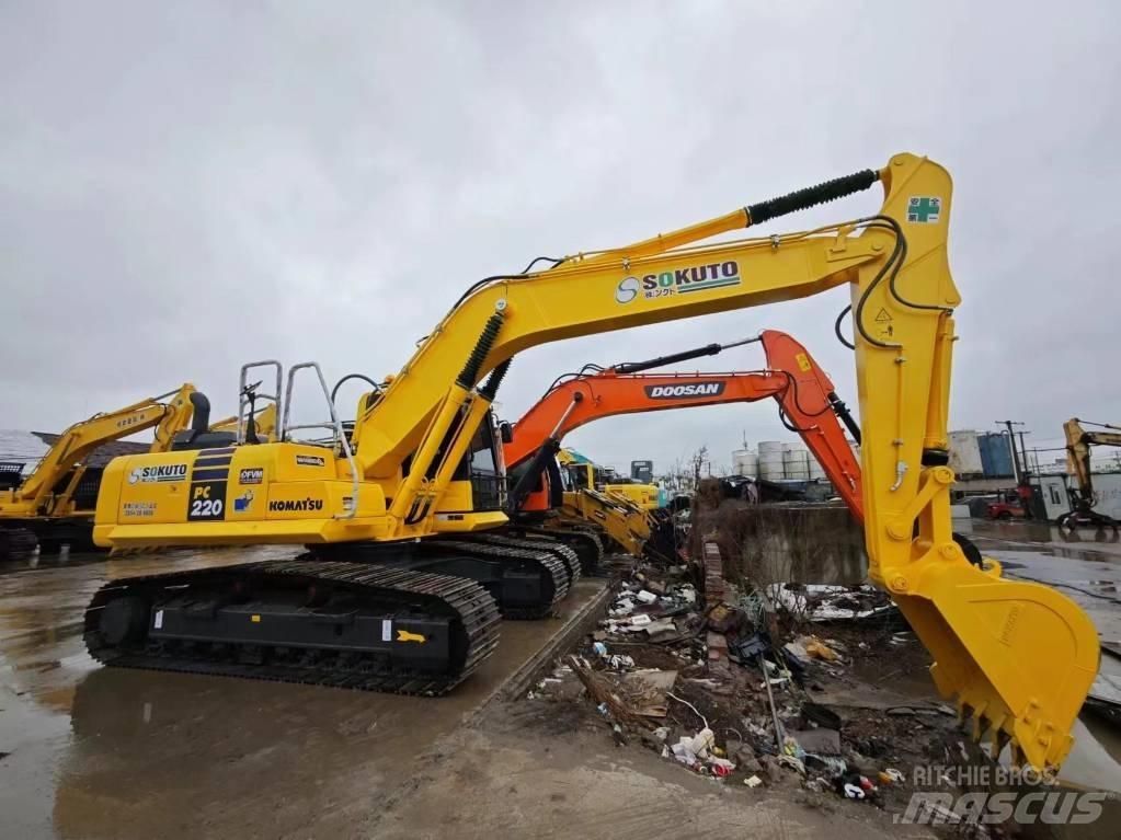 Komatsu PC 220-8 Pásová rýpadla