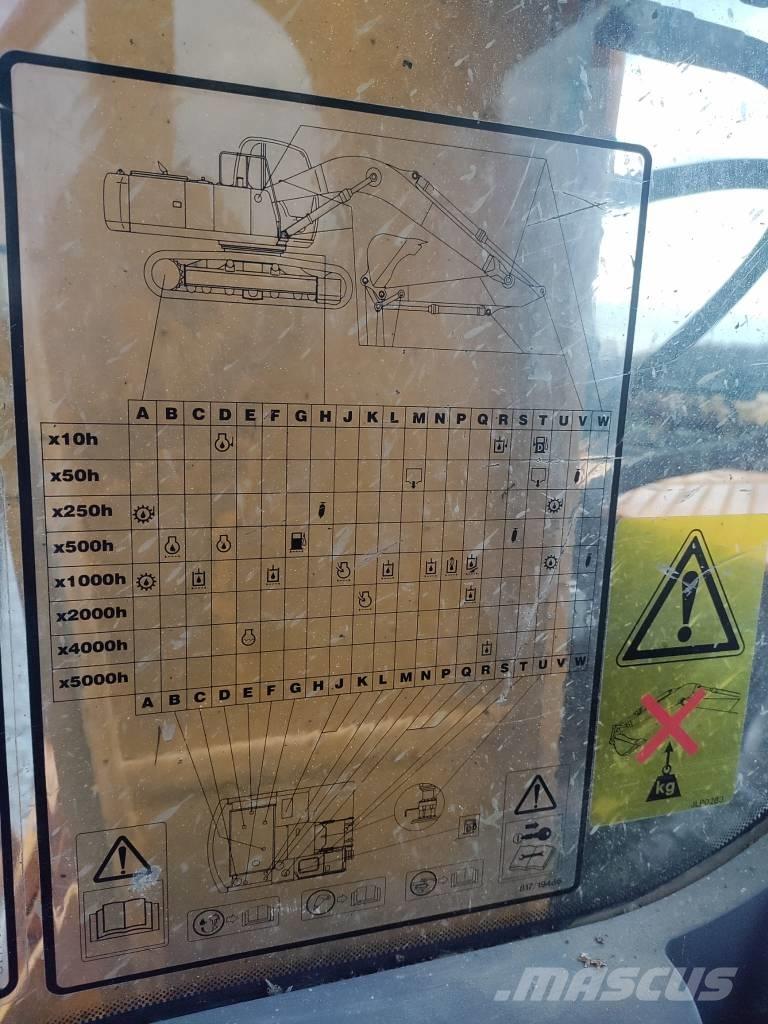 JCB JS 240 N LC Pásová rýpadla
