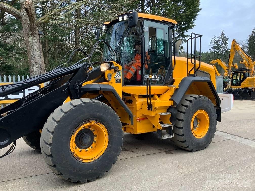 JCB 437 HT Kolové nakladače