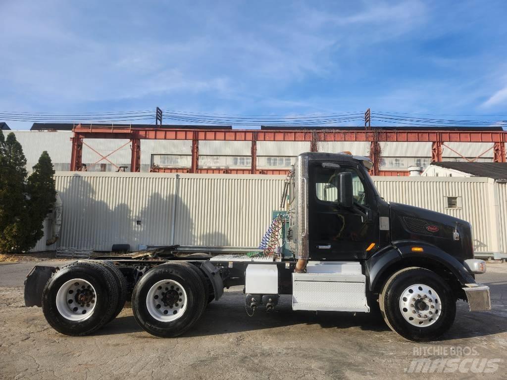 Peterbilt 567 Tahače