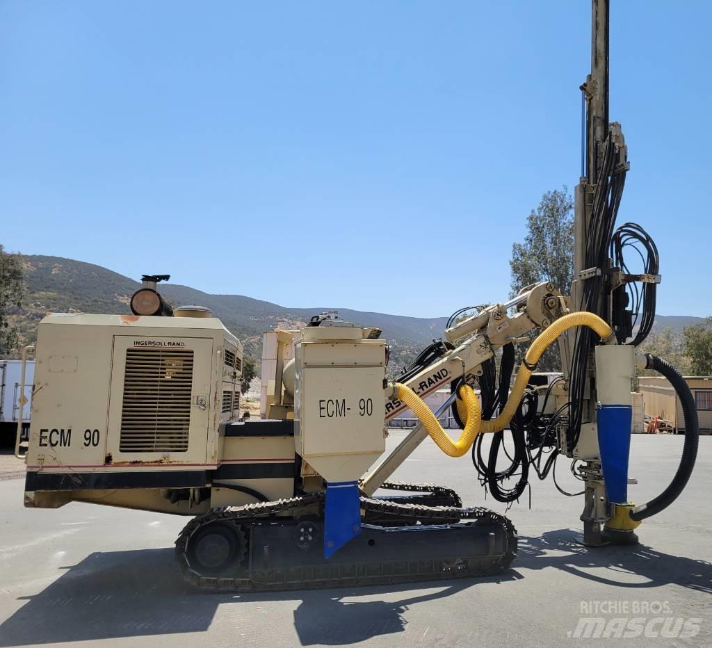 Atlas Copco ECM 490 Povrchové vrtací stroje
