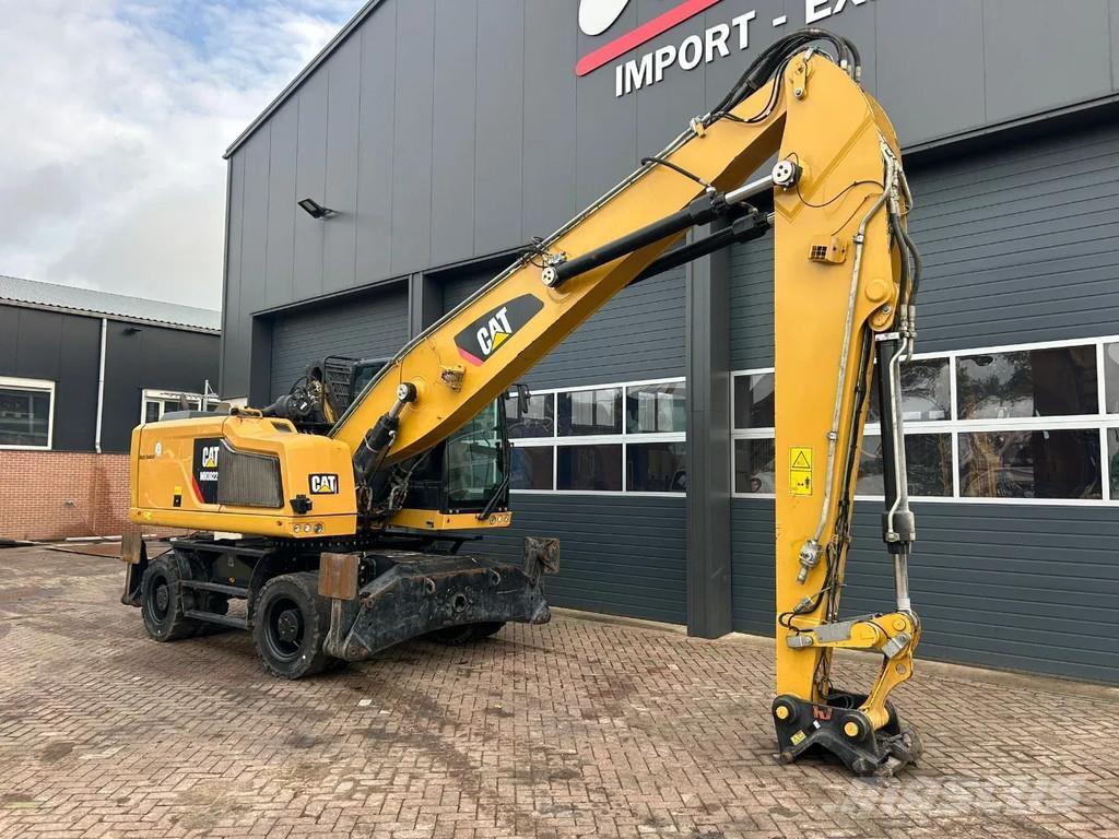 CAT MH3022 Stroje pro manipulaci s odpadem
