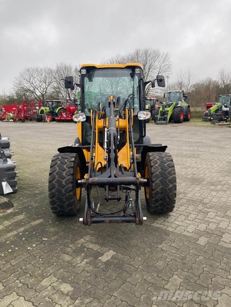 JCB 407 Kolové nakladače