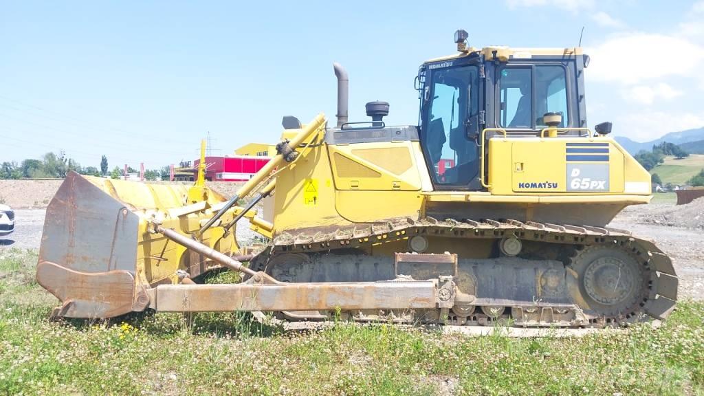 Komatsu D 65 PX-17 Pásové dozery