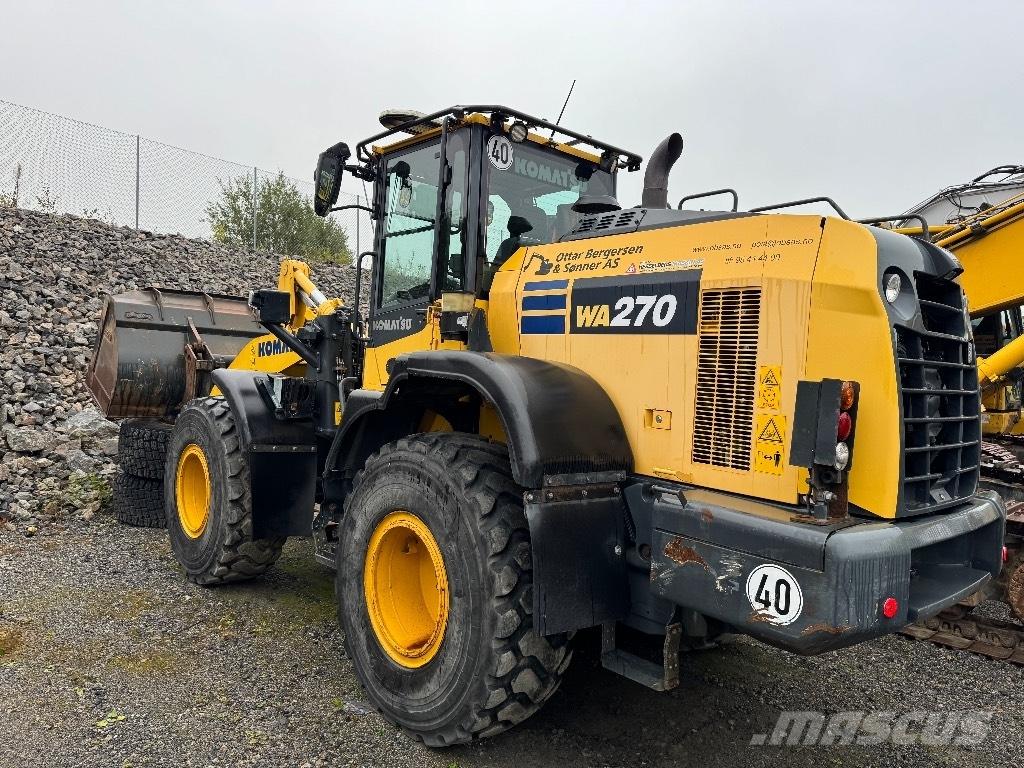 Komatsu WA 270-8 Kolové nakladače
