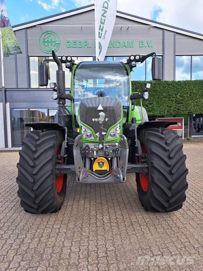 Fendt 516 Profi Plus Traktory